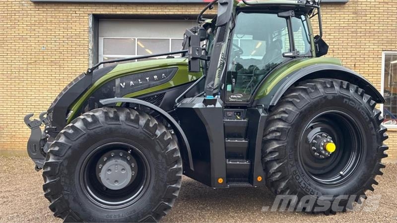 Valtra S416 Traktori