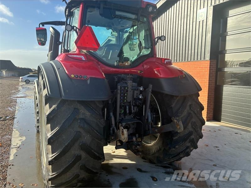Valtra T214V Tracteur