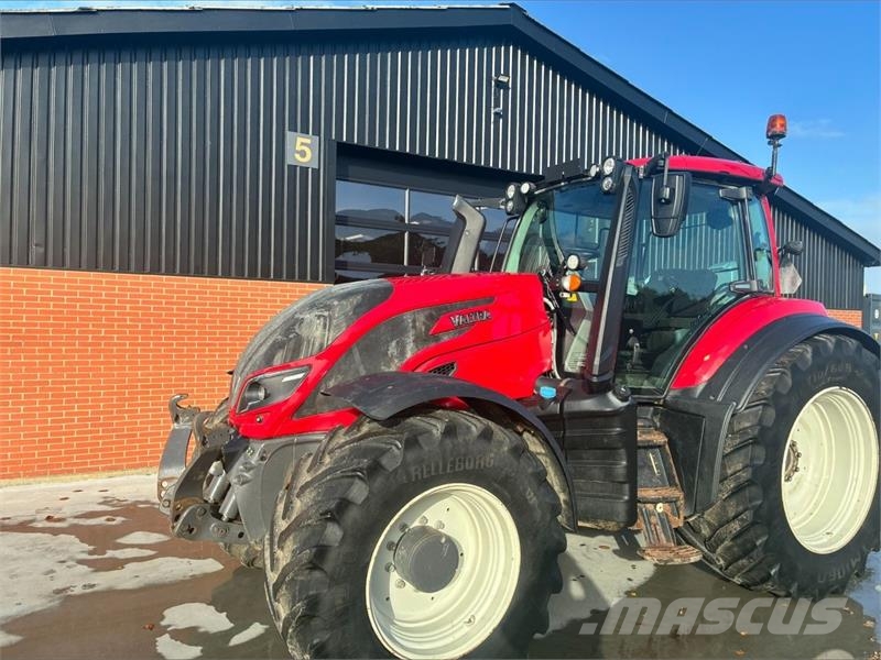 Valtra T214V Tracteur