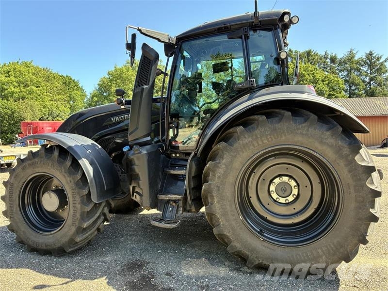 Valtra T255V 2A1 Traktorer