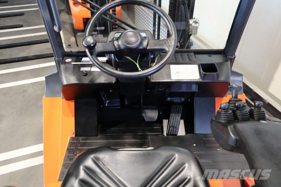 Toyota 7 FBMF 40 Další