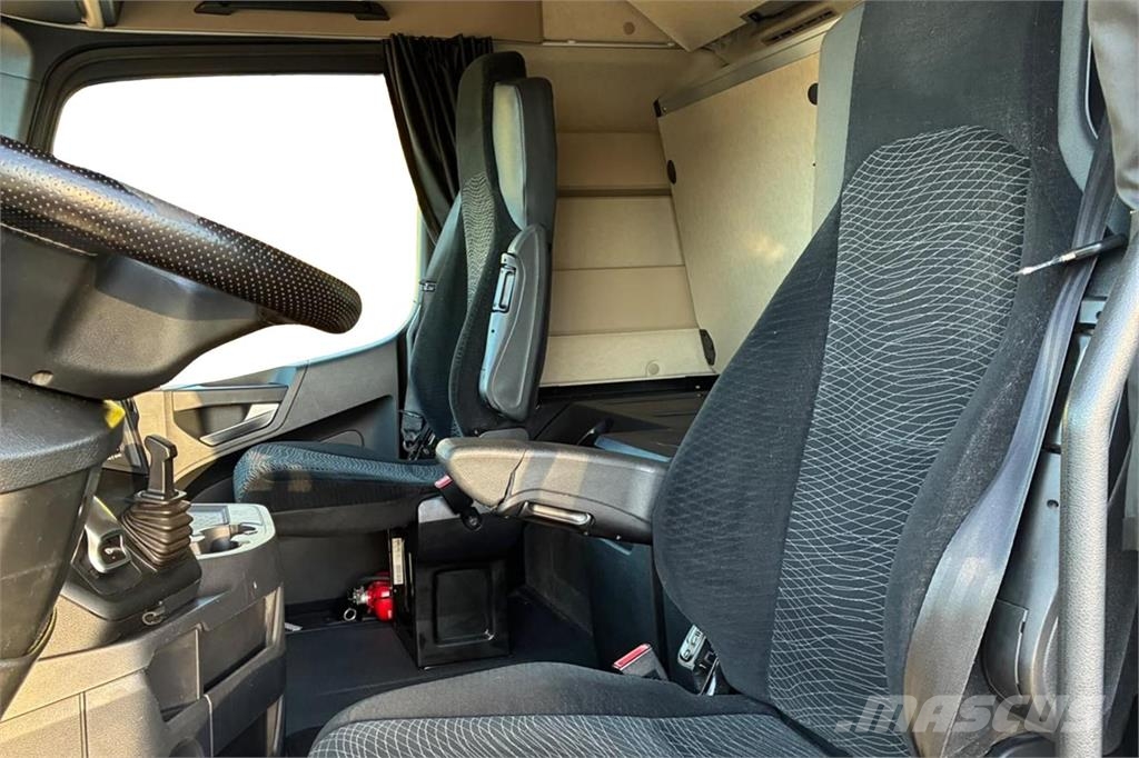 Mercedes-Benz 1842LSNRL Traktorske jedinice