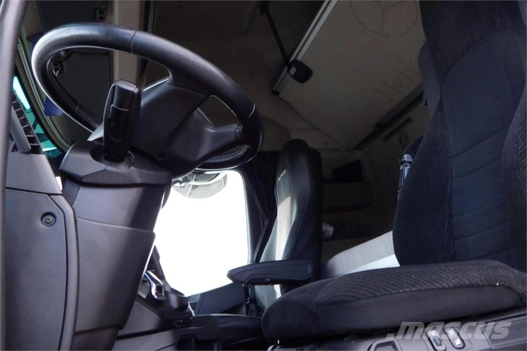 Mercedes-Benz 2651 LS DNA Trekkers