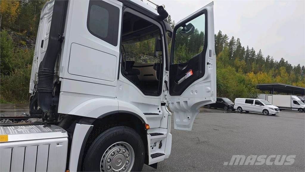 Mercedes-Benz Actros Вантажівки-цистерни