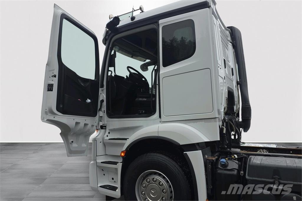 Mercedes-Benz Actros Вантажівки-цистерни