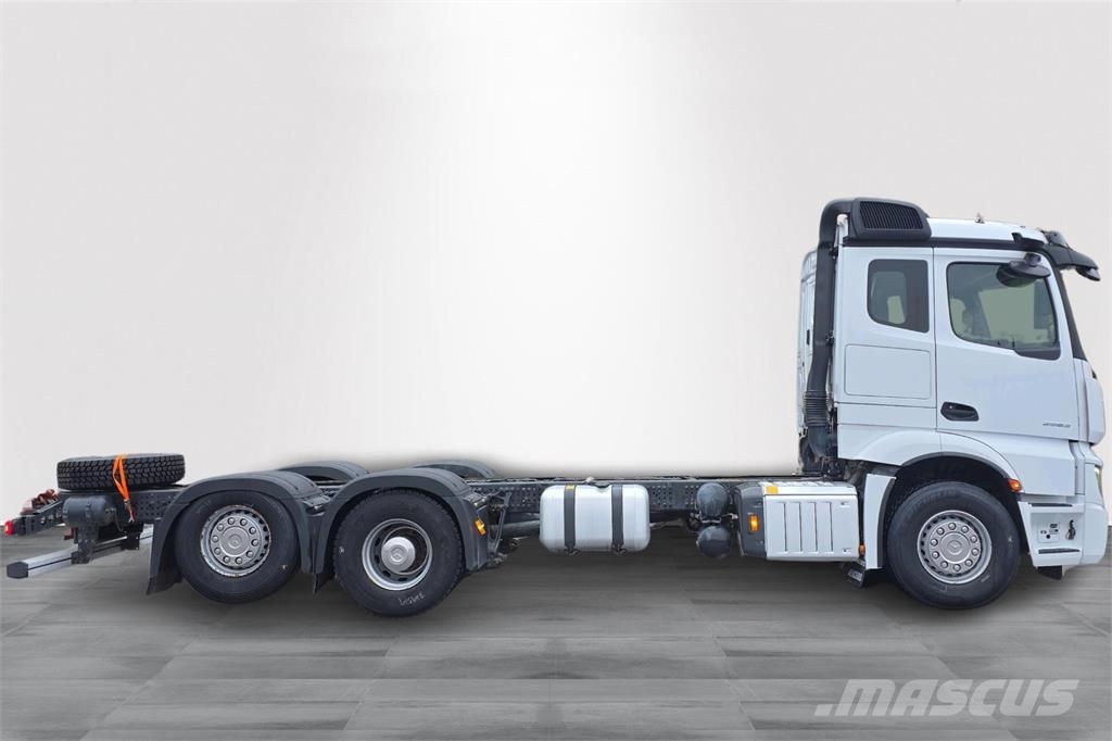 Mercedes-Benz Actros Вантажівки-цистерни
