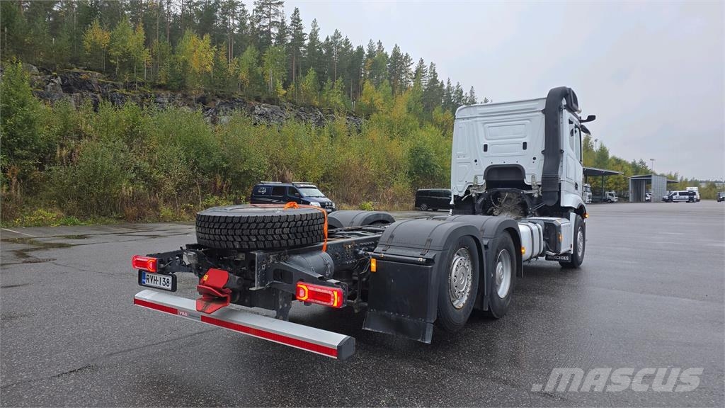 Mercedes-Benz Actros Вантажівки-цистерни
