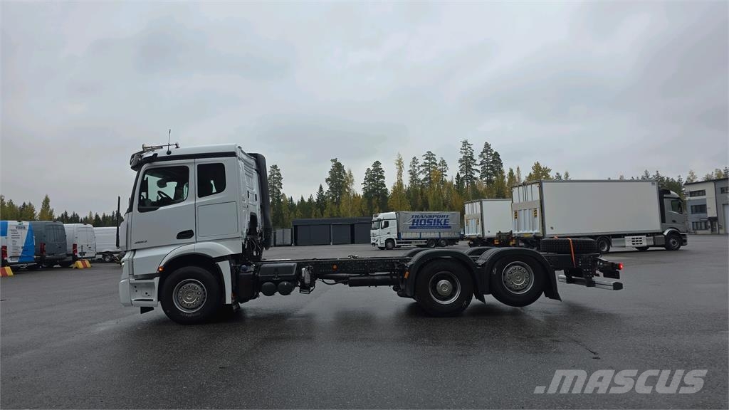Mercedes-Benz Actros Вантажівки-цистерни