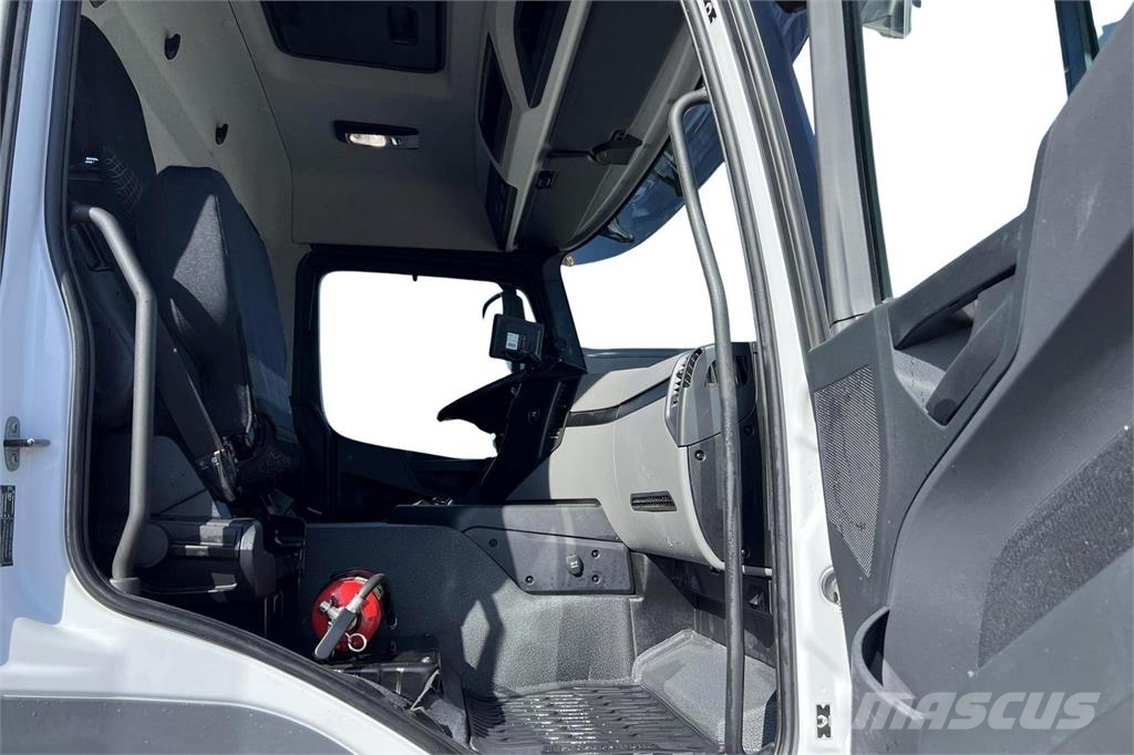 Mercedes-Benz Actros 1827L 8,7m Ksa Umpikori Camiones con caja de remolque