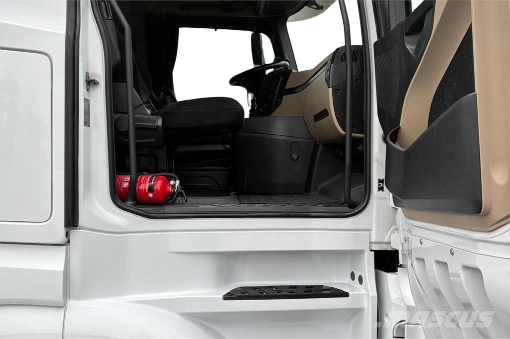Mercedes-Benz ACTROS 1842LSNRL Trekkers