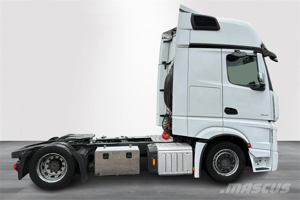 Mercedes-Benz ACTROS 1842LSNRL Trekkers
