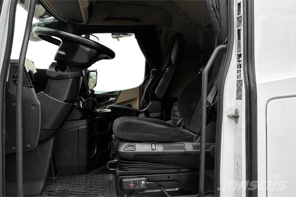 Mercedes-Benz ACTROS 1842LSNRL Trekkers