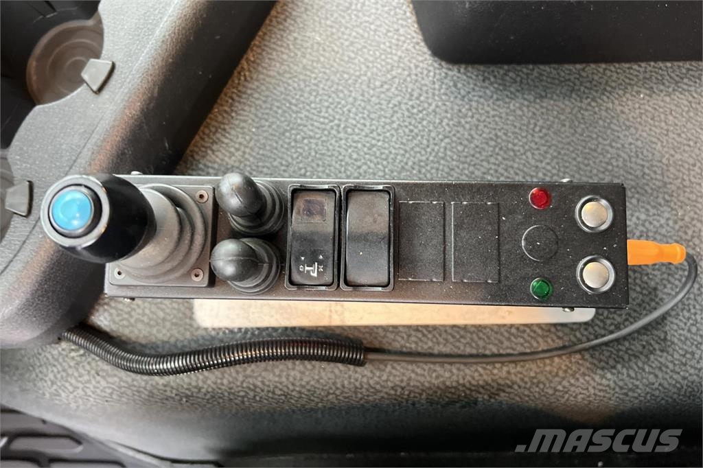 Mercedes-Benz Actros 2535L Camion ampliroll