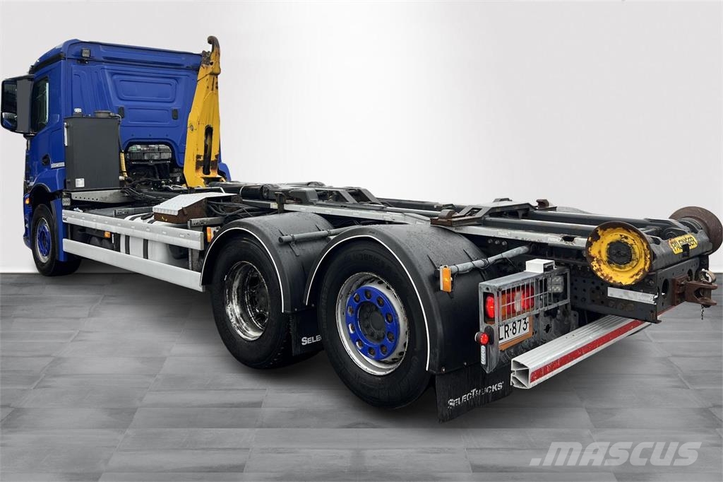 Mercedes-Benz Actros 2535L Camion ampliroll