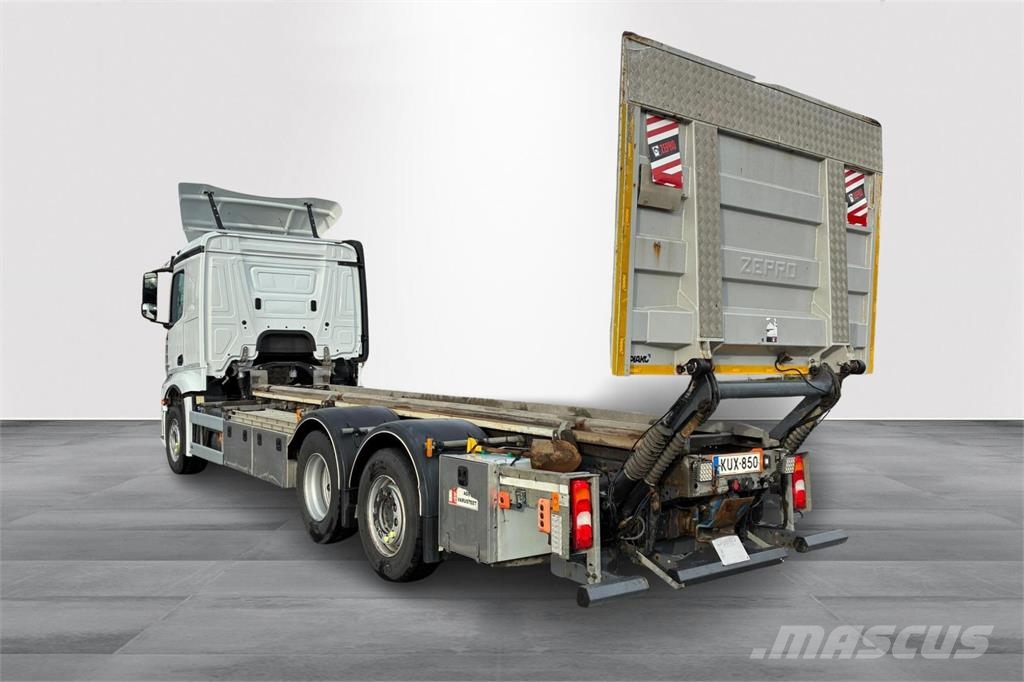 Mercedes-Benz Actros 2551 L Kontti-/tasonostoautot