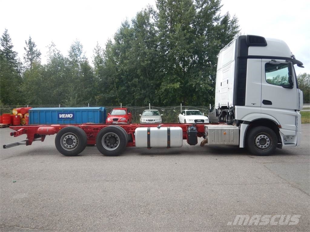 Mercedes-Benz Actros 2551L - Vaihtohyvitys 15 000 eur Kamioni-šasije