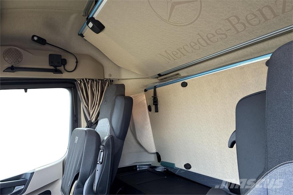 Mercedes-Benz Actros 3553 L 8x4 FRC Kylmä-/Lämpökori kuorma-autot