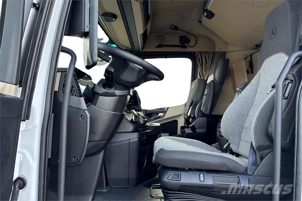 Mercedes-Benz Actros 3553 L 8x4 FRC Kylmä-/Lämpökori kuorma-autot