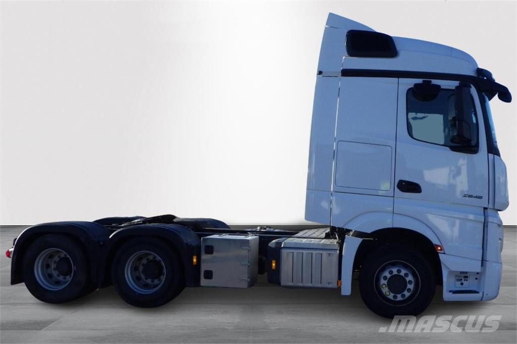 Mercedes-Benz Actros 5 L 2648 6x2 LS KOULUAUTO Vlačilci