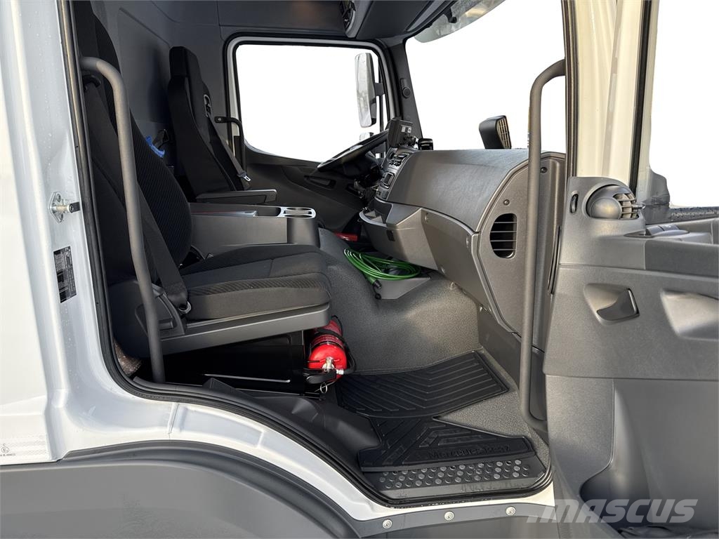 Mercedes-Benz ATEGO Umpikorikuorma-autot