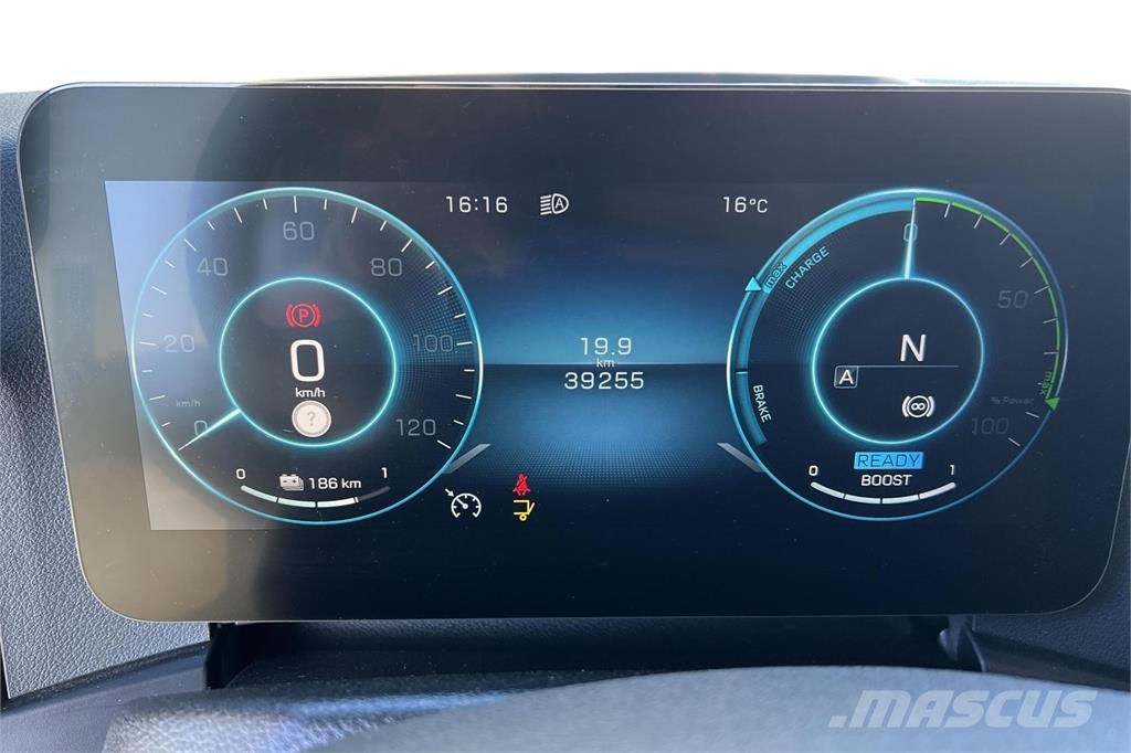 Mercedes-Benz eActros Camiones con caja de remolque
