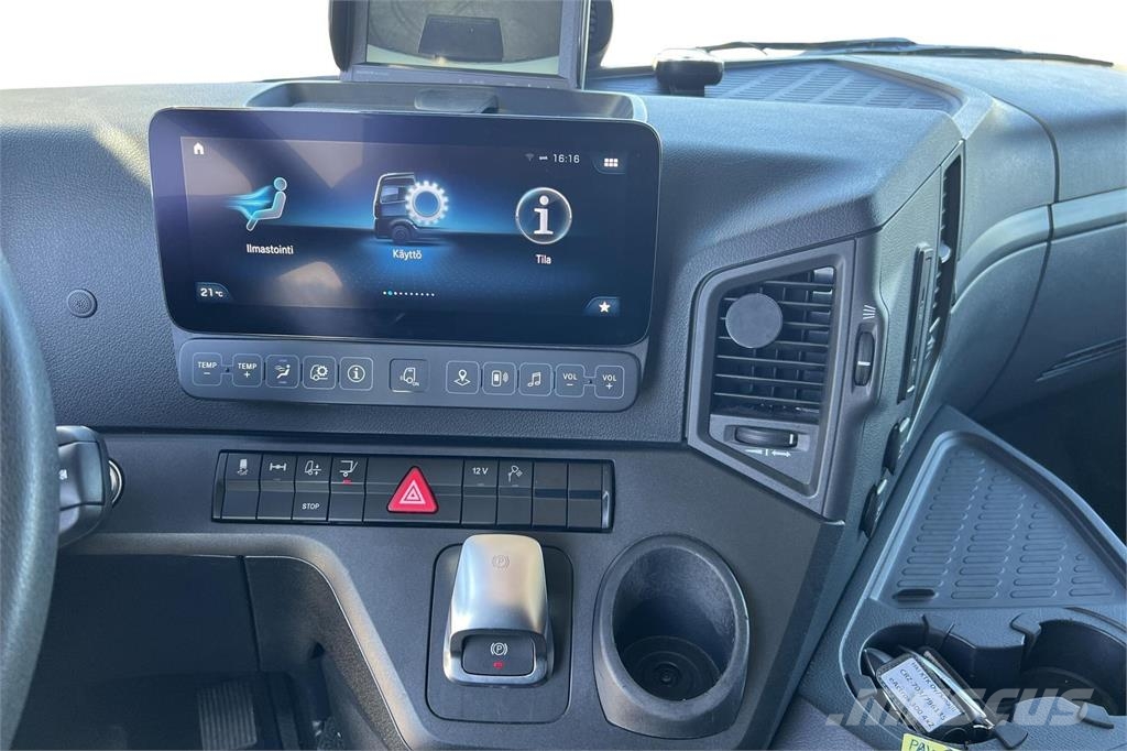 Mercedes-Benz eActros Camiones con caja de remolque