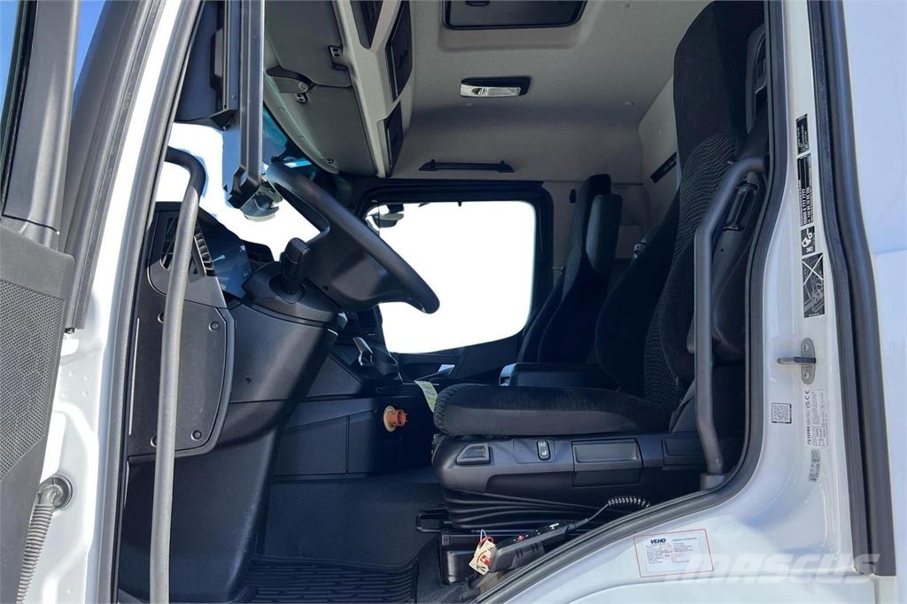 Mercedes-Benz eActros Camiones con caja de remolque