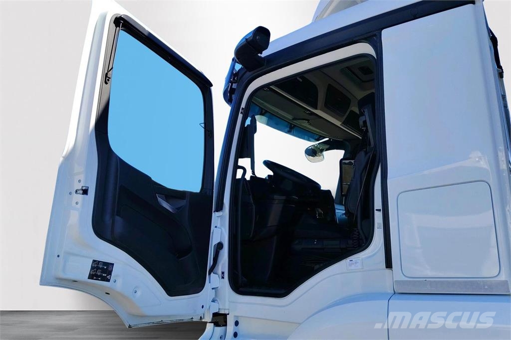 Mercedes-Benz eActros 300L 4x2 TÄYSSÄHKÖAUTO!! Camiones caja cerrada