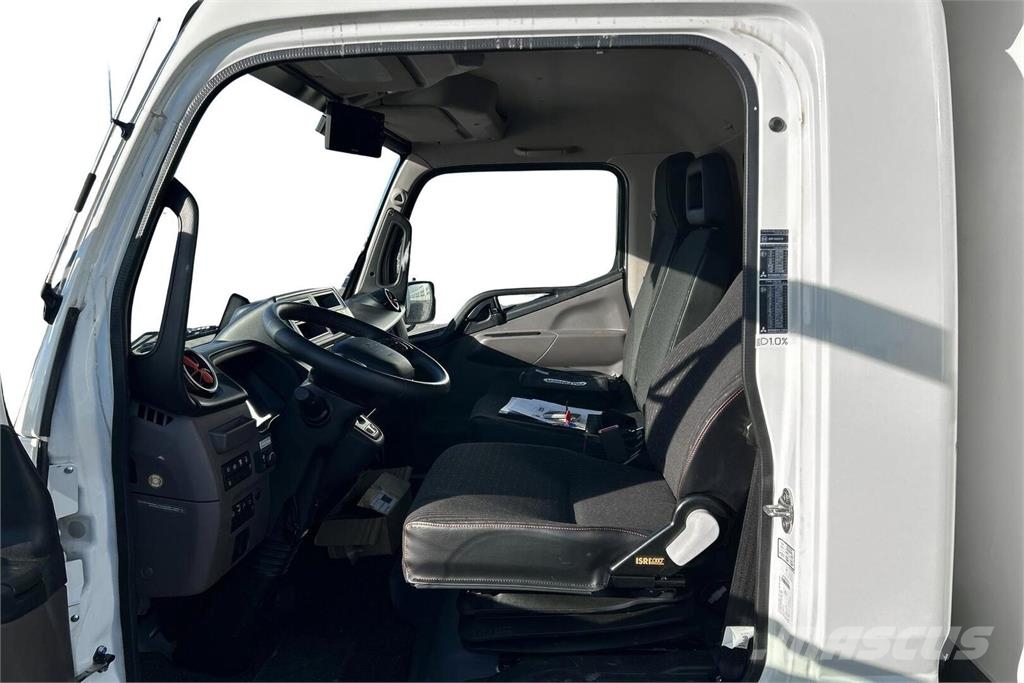 Mitsubishi FUSO 9C18 M-Bat 4x2 شاحنات ذات هيكل صندوقي