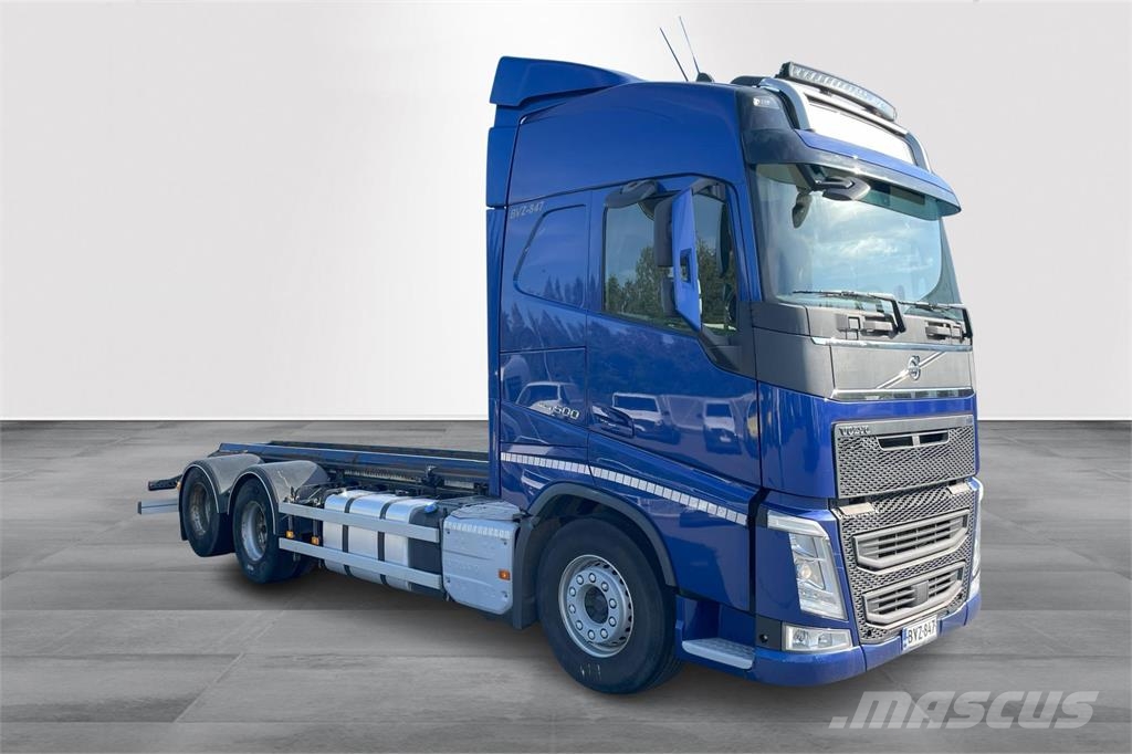 Volvo FH500 6x4/6x2 ajettu vain 366tkm! Camiones con chasís y cabina