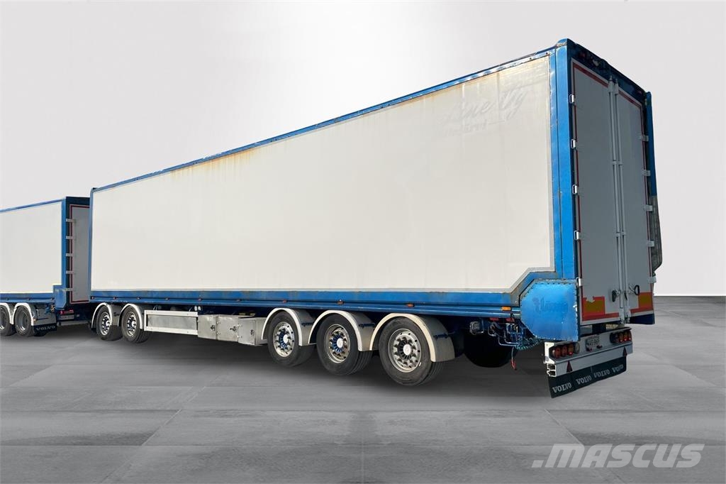 Volvo FH540 8x4 LIPE sivuaukeava hakekori kats. 11/2025 Kamioni za piljevinu