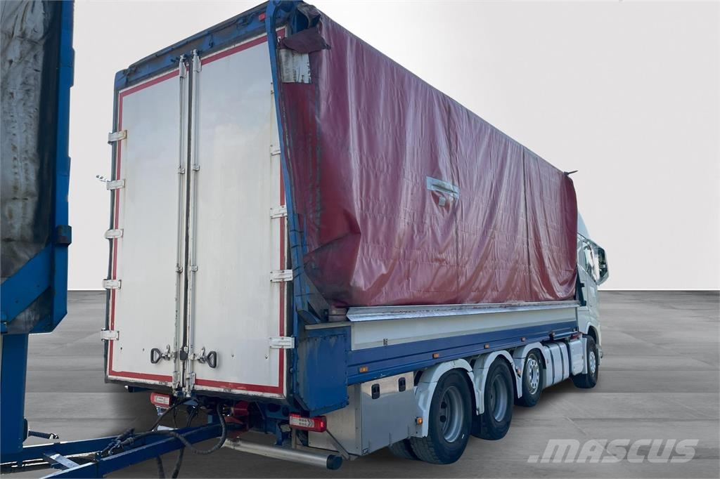 Volvo FH540 8x4 LIPE sivuaukeava hakekori kats. 11/2025 Kamioni za piljevinu