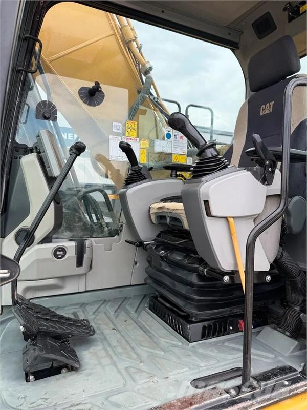 CAT 320 EL Kāpurķēžu ekskavatori