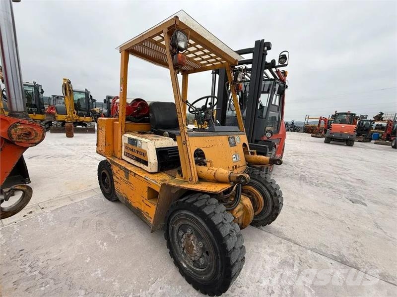 Komatsu FG 35 Z Stapler Gas Gradbeništvo - drugo