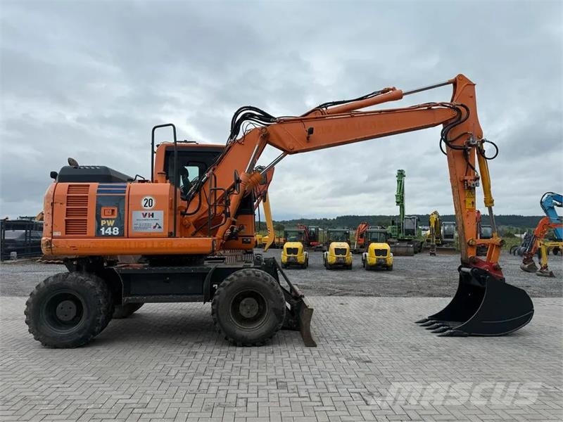 Komatsu PW148-8 Wielgraafmachines