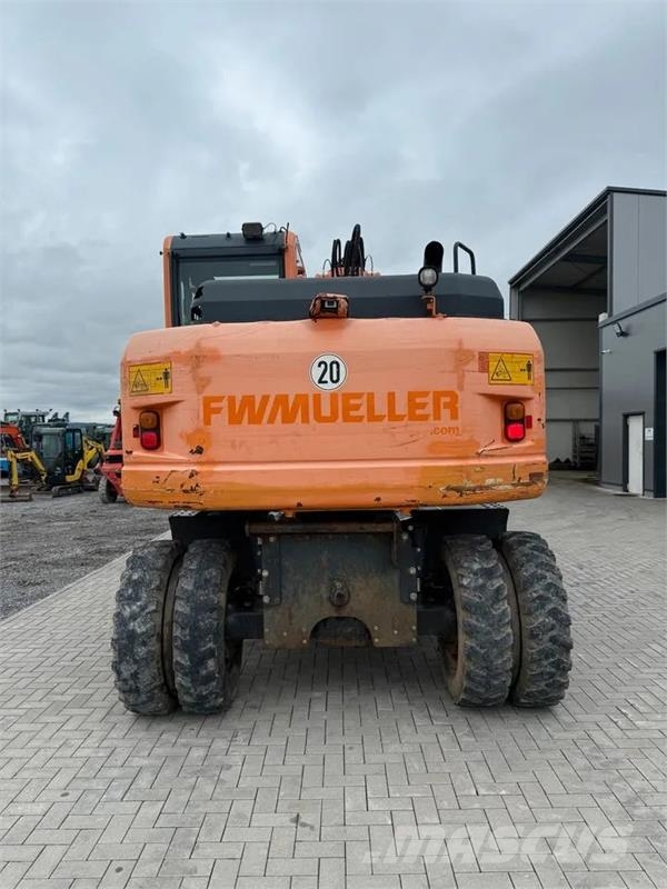 Komatsu PW148-8 Wielgraafmachines