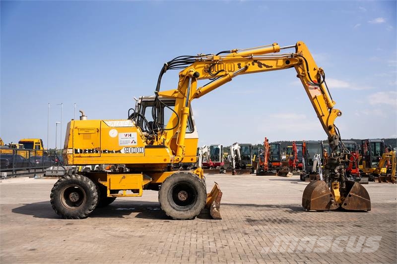 Liebherr A 900 C Wielgraafmachines
