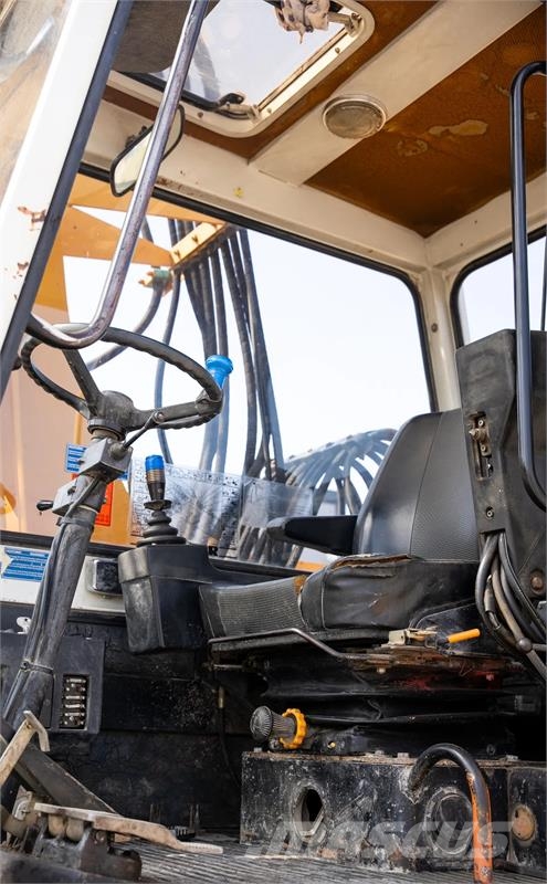 Liebherr A 900 C Wielgraafmachines