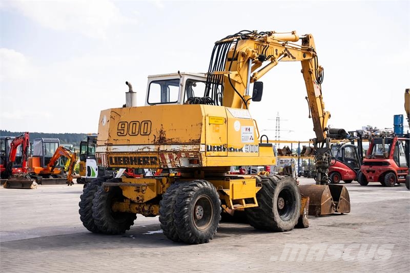 Liebherr A 900 C Wielgraafmachines