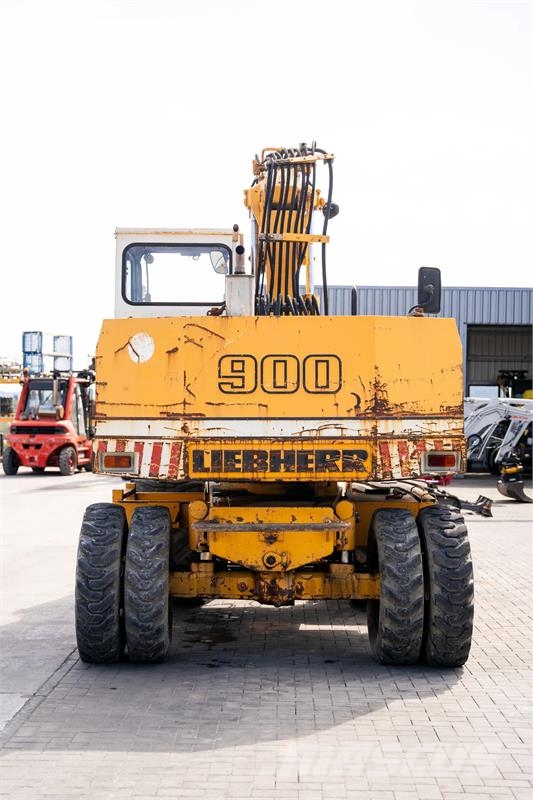 Liebherr A 900 C Wielgraafmachines