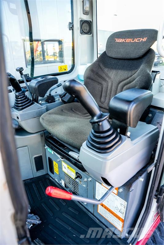 Takeuchi TB225 Mini bagri <7t