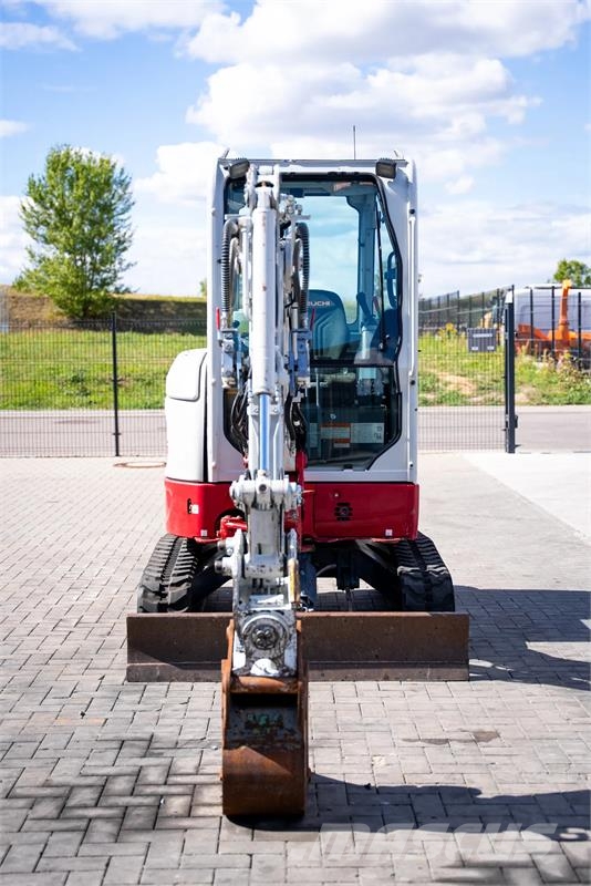 Takeuchi TB325R Minibagger < 7t