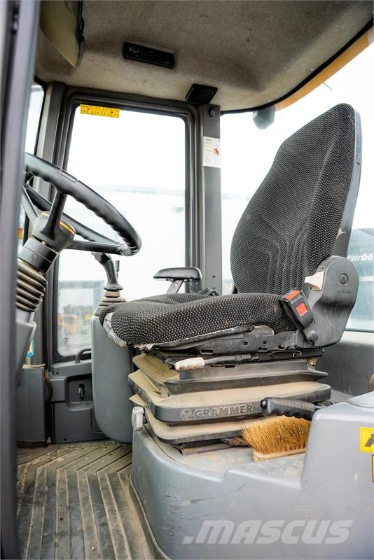 Volvo L30G Radlader