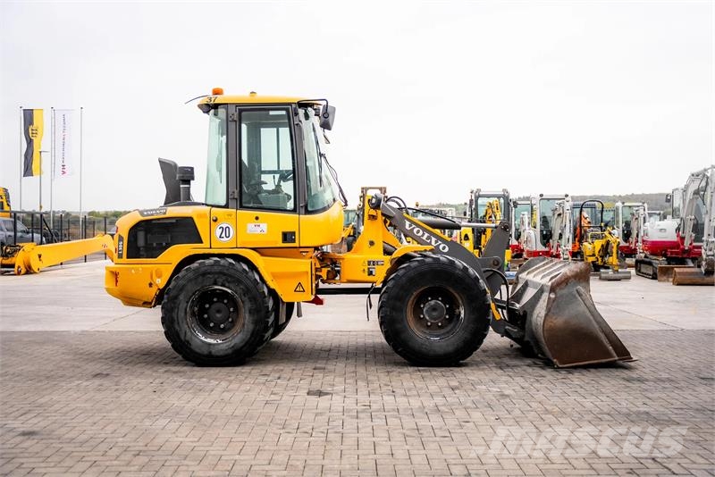 Volvo L30G Radlader