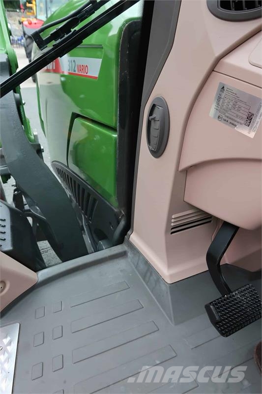 Fendt 312 Tractors