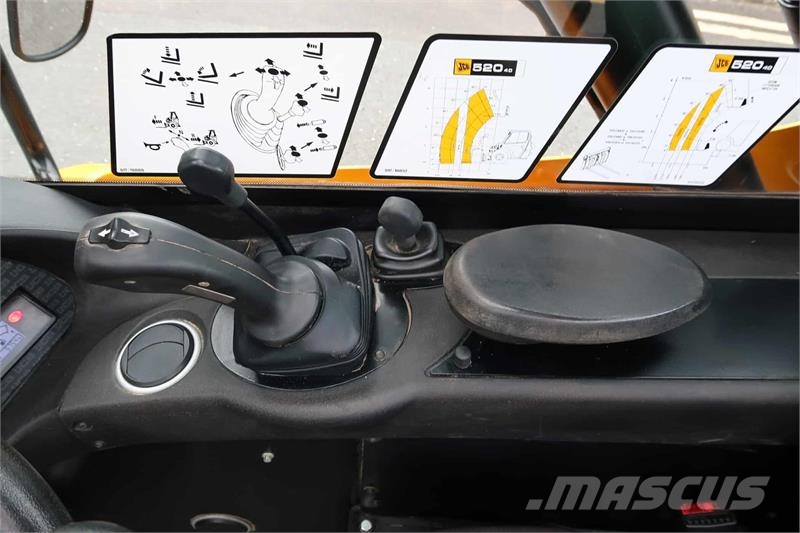 JCB 520-40 معدات مناولة لأغراض الزراعة