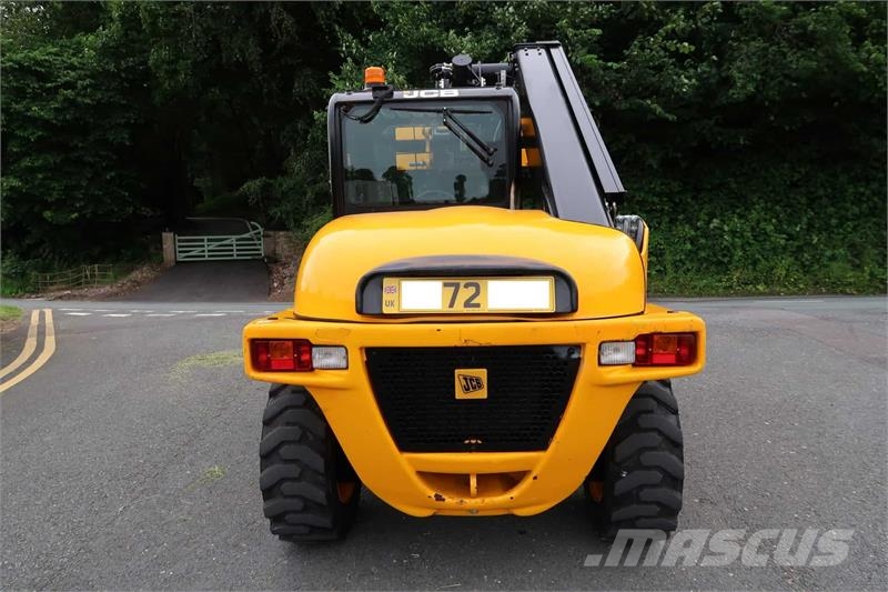 JCB 520-40 معدات مناولة لأغراض الزراعة