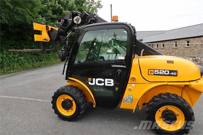 JCB 520-40 معدات مناولة لأغراض الزراعة