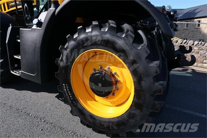 JCB FASTRAC 4220 Τρακτέρ