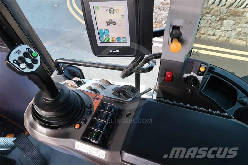 JCB FASTRAC 4220 Τρακτέρ